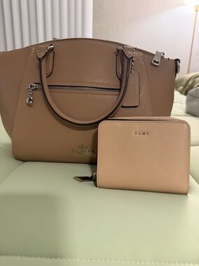 DKNY Blush Zip-Around Wallet with Tan Pebbled Tote